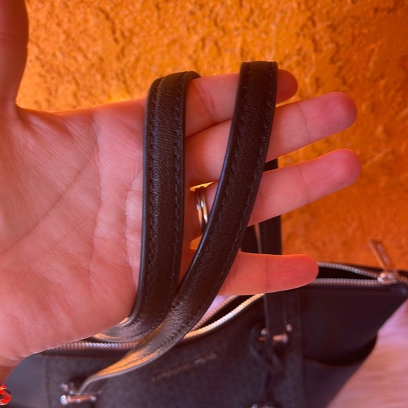 Michael Kors tote and wallet set - Picture 6 of 9